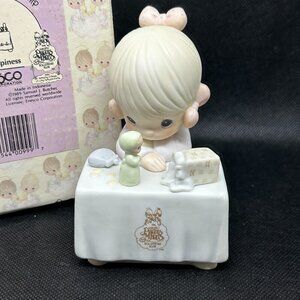 PRECIOUS Moments "My Happiness" 1990 symbol of membership figurine